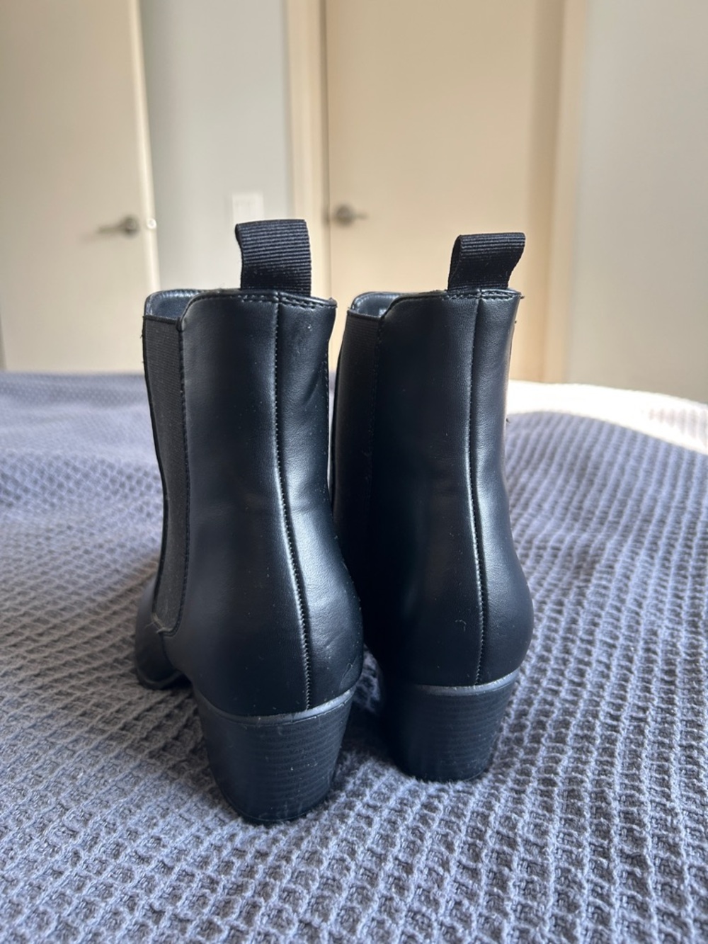 Gap: Black Leather Tall Ankle Boots - Size 8 - Picture 3 of 8